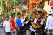Tradisi-Ngelawang-Bali-1-1024x682.jpg
