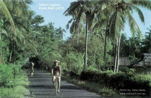 Jl Legian Kuta Bali 1975 (C) Peter Neely.jpg